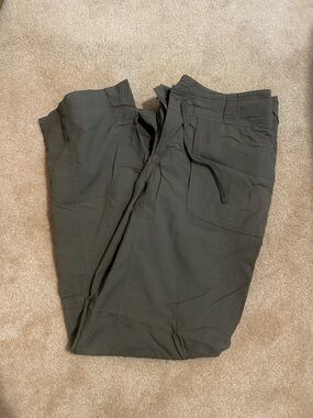 The North Face Women's Olive Cargo Drawstring Pants